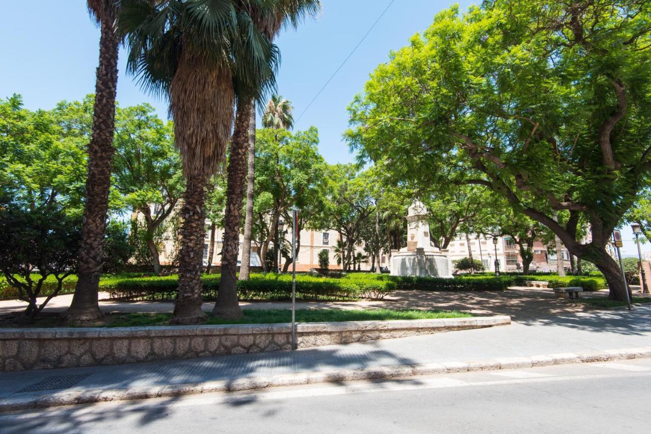 Capuchinos Center Apartment - Parking Free&Pet Friendly Málaga Buitenkant foto